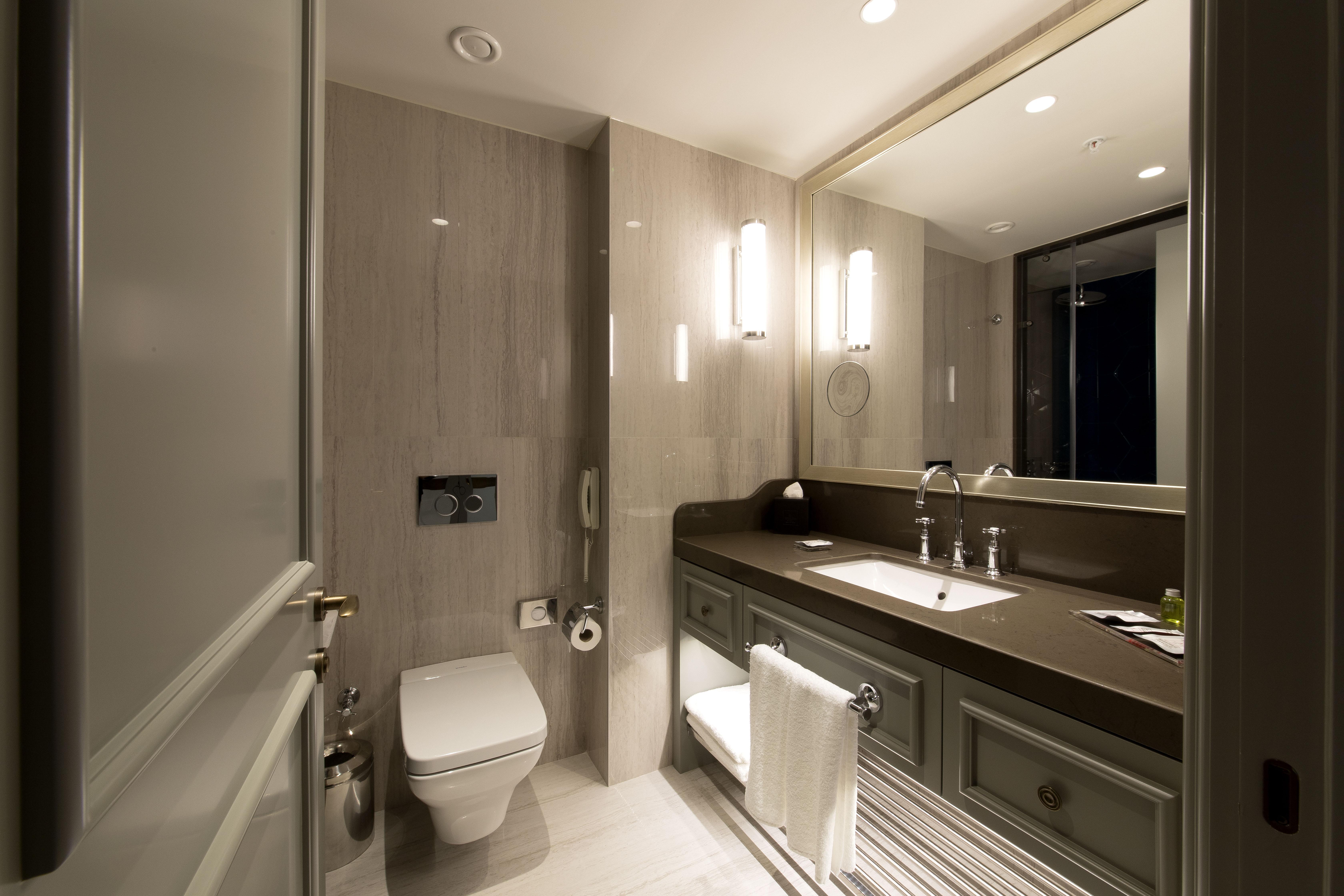 Hotel Millennium Istanbul Golden Horn Exterior foto Bathroom