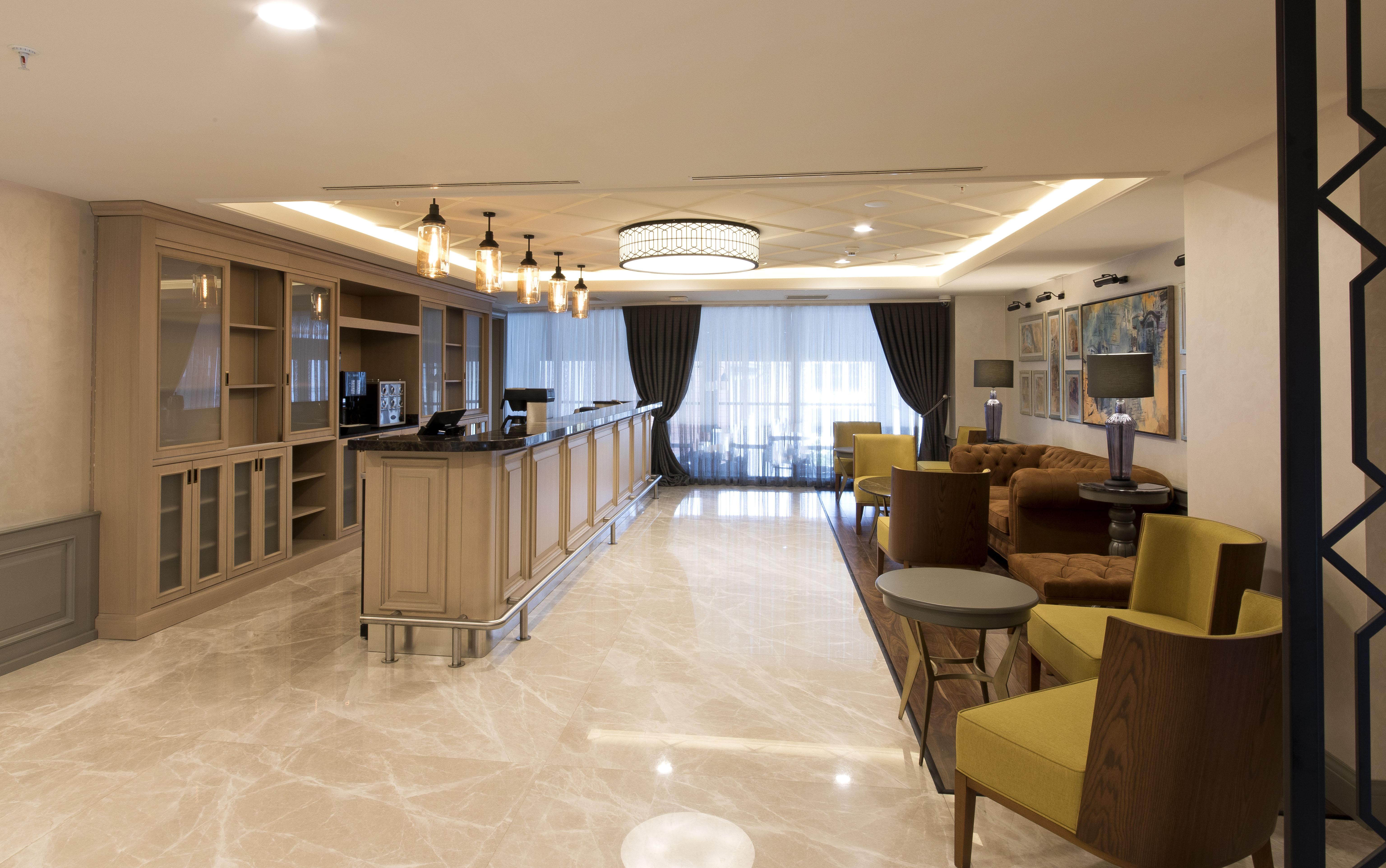 Hotel Millennium Istanbul Golden Horn Exterior foto The lounge at the airport