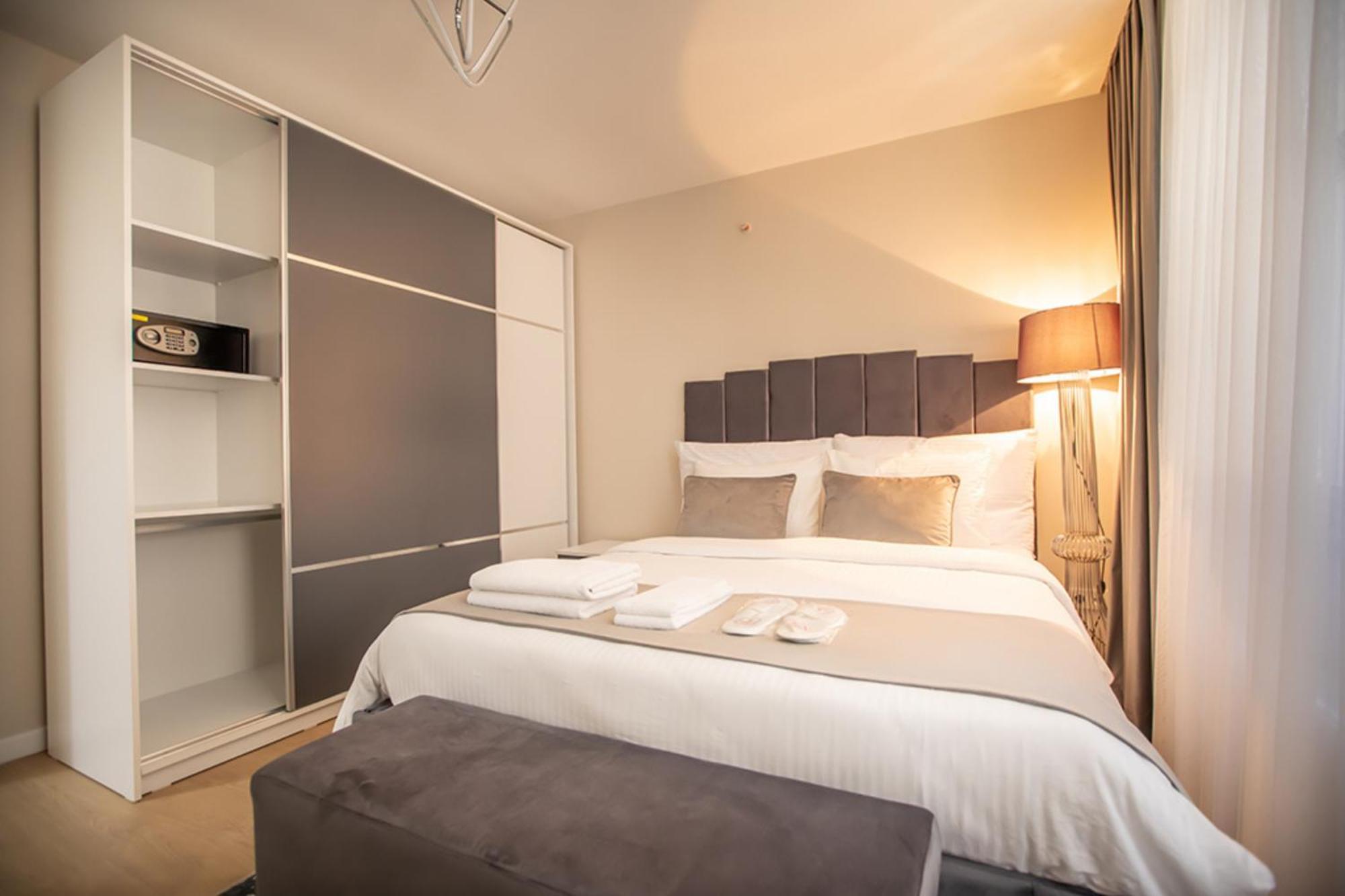 Hotel Millennium Istanbul Golden Horn Exterior foto A bedroom at the hotel