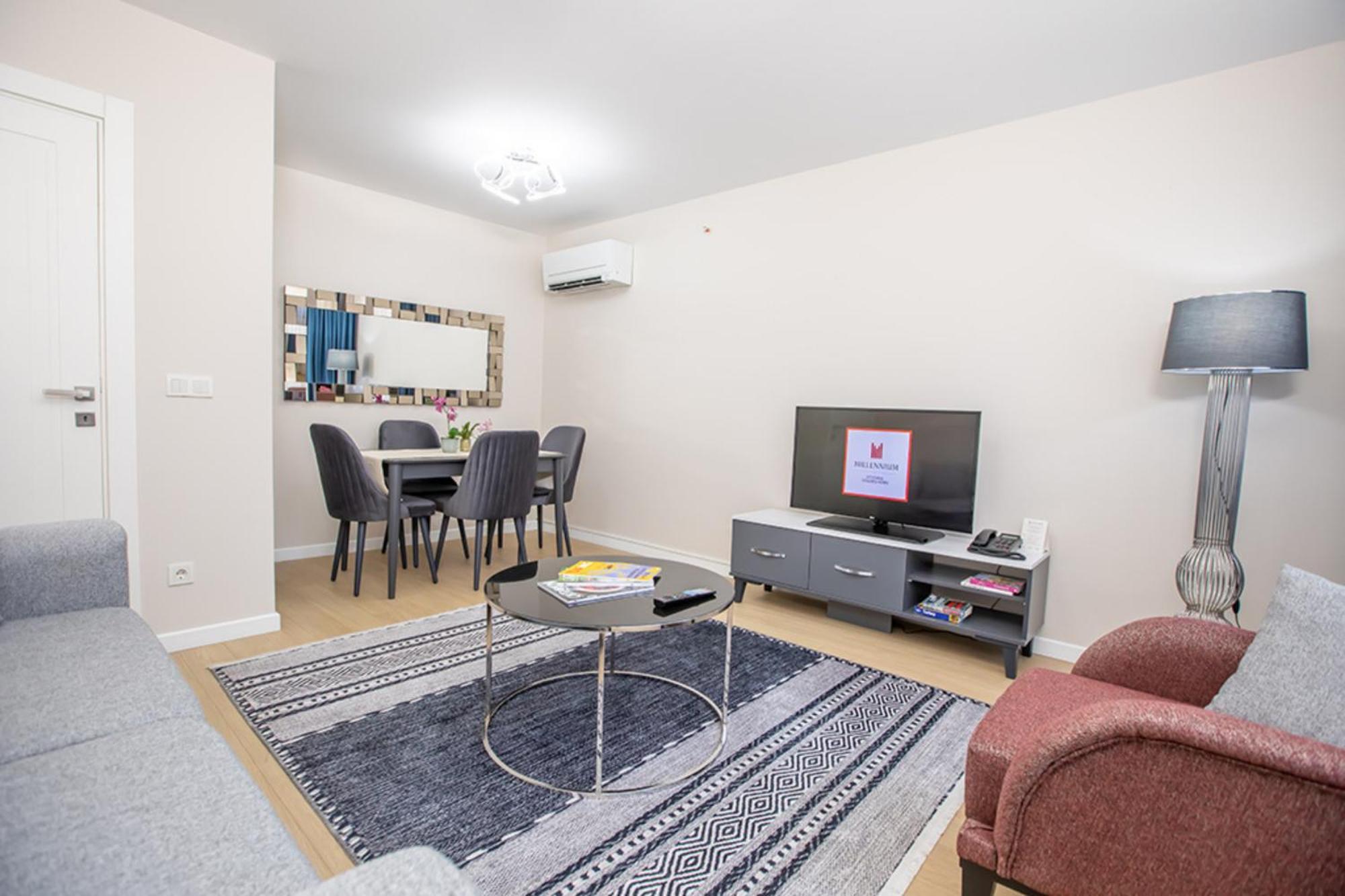 Hotel Millennium Istanbul Golden Horn Exterior foto A staged living room